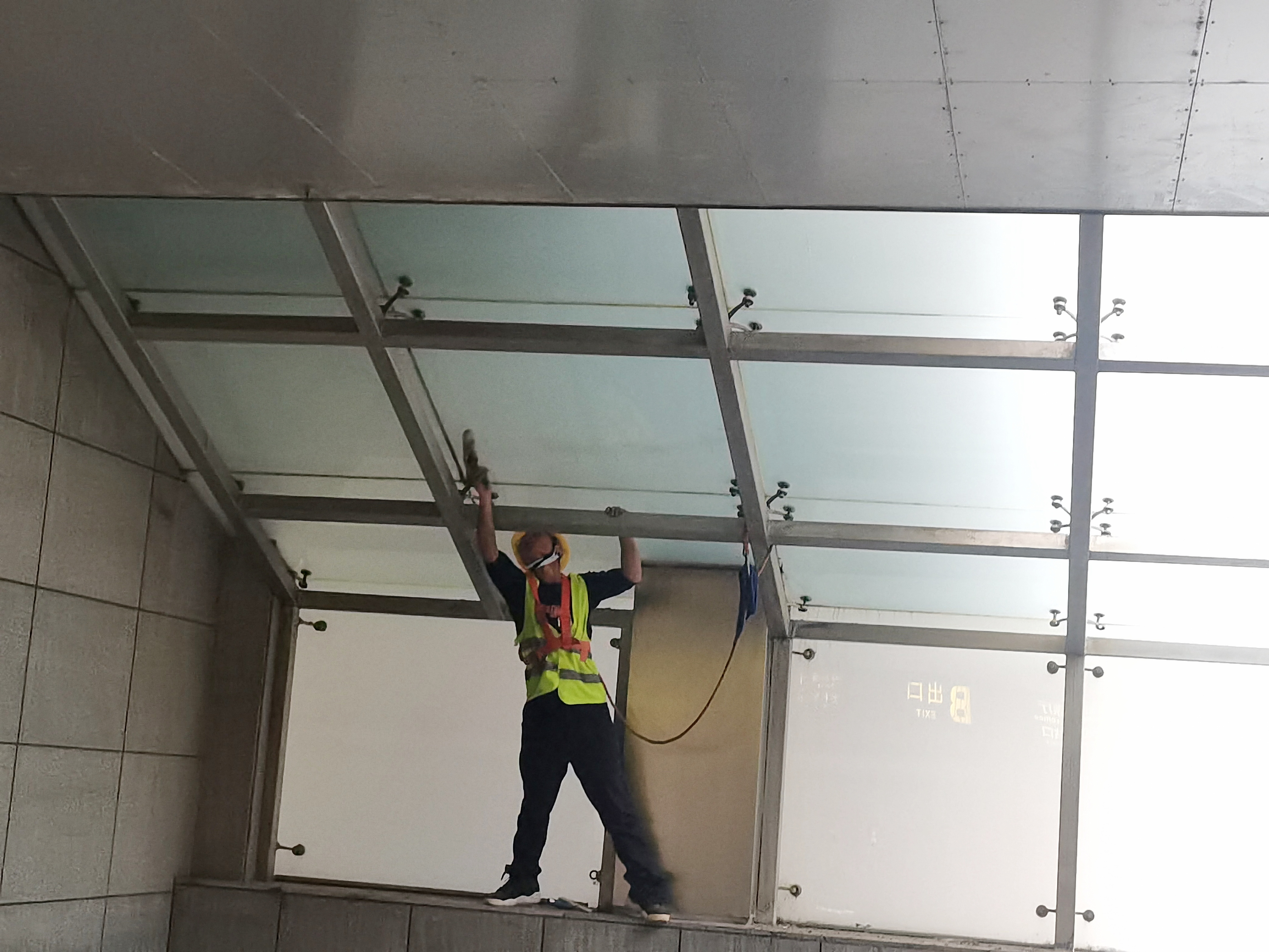 01.上下齊心“亮”文明環境2.jpg 01.上下齊心“亮”文明環境2.jpg